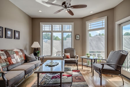 Luxury Multi-Generational Family Estate & Acreage Auction - image 27