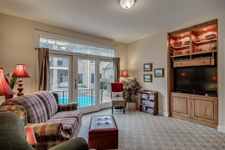 Luxury Multi-Generational Family Estate & Acreage Auction - image 26