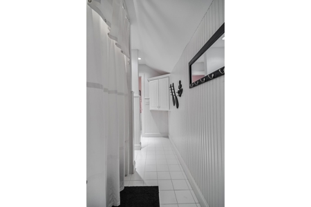 Luxury Multi-Generational Family Estate & Acreage Auction - image 43