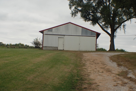 Ranch home near hospital in Unionville, MO - image 2