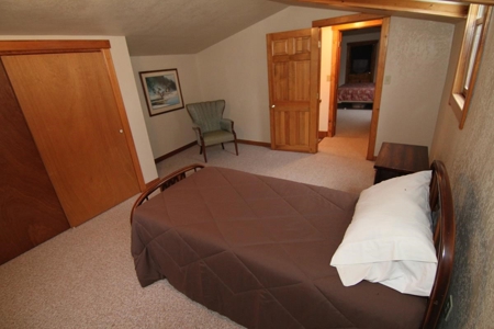 Green Lake Log Home and Land Live Auction - image 39