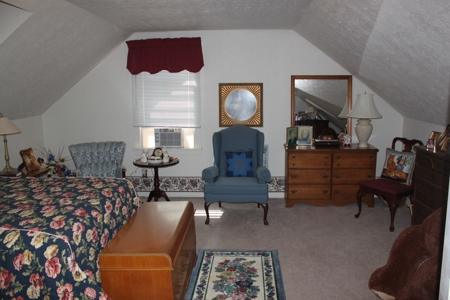 Country home / 32 acres, equine, cattle and recreational use - image 24