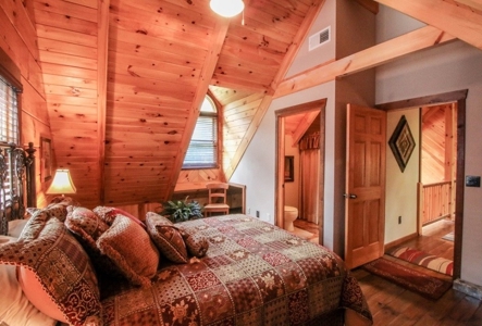 Riverfront Log Home for Sale Auction - image 12