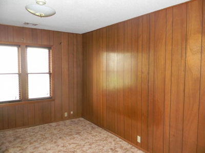 3 bedroom 2 bath Home for Sale in Thomas, Oklahoma - image 4