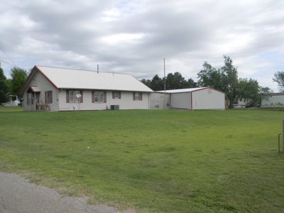 3 bedroom 2 bath Home for Sale in Thomas, Oklahoma - image 19