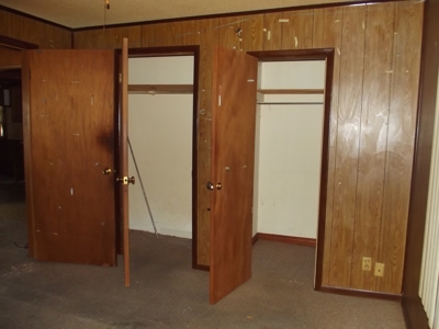 Clinton, OK Home for Sale - 3 bed, 1 bath - image 11