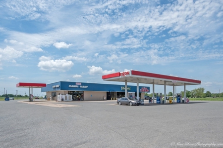 Absolute Auction -- Red River Travel Center & Truck Stop - image 1