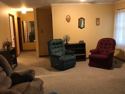 Public Auction - 605 S. Hutchinson, Salisbury MO - image 17