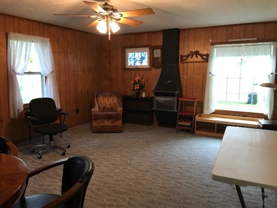 Public Auction - 605 S. Hutchinson, Salisbury MO - image 10