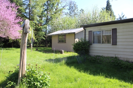 Grants Pass Oregon Country Home Not Far From Town - image 25