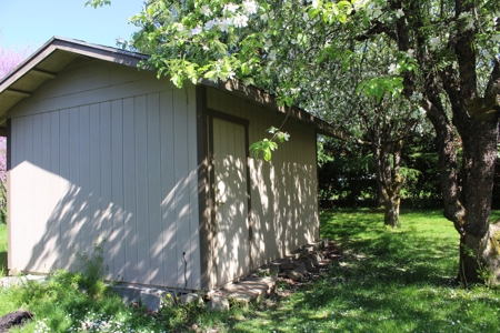 Grants Pass Oregon Country Home Not Far From Town - image 34