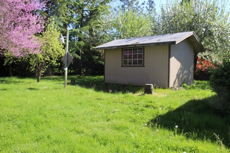 Grants Pass Oregon Country Home Not Far From Town - image 27