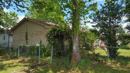 Home and Shop with Pasture Land in Boswell Oklahoma - image 2