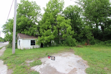 Absolute Auction Commercial building in Lynnville TN - image 4