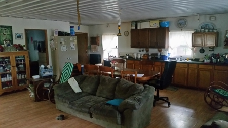 ABSOLUTE Real Estate Auction: Home on 5 acres in Barton Co. - image 5