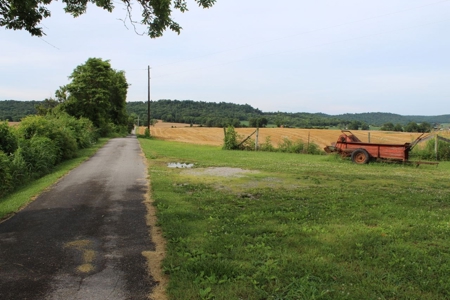 Commercial Building and 1 Acre Lot Available in Park City Ky - image 8