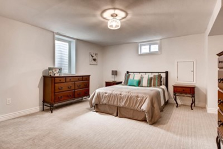 Absolute Auction Beautiful Remodeled Home Denver Colorado - image 14