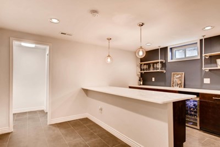 Absolute Auction Beautiful Remodeled Home Denver Colorado - image 4