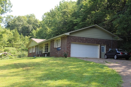 Brick Home and Acreage Selling @ Auction in Bowling Green Ky - image 3