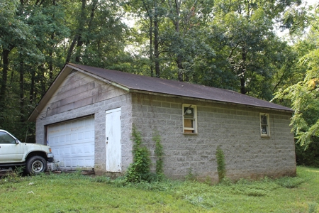 Brick Home and Acreage Selling @ Auction in Bowling Green Ky - image 4