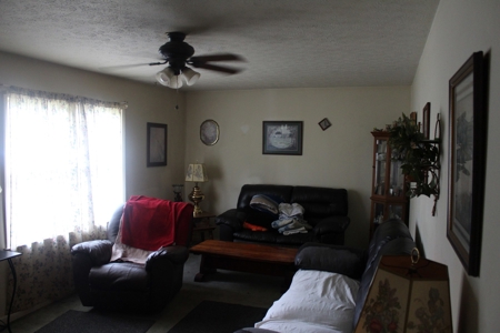 2 Bdrm Vinyl Home Selling @ Auction in Bowling Green Ky - image 9