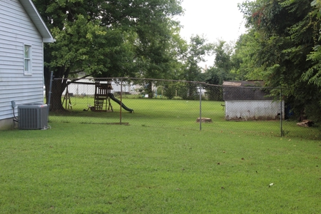 2 Bdrm Vinyl Home Selling @ Auction in Bowling Green Ky - image 2
