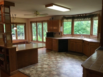 Big Falls Area  River Front Home - image 42