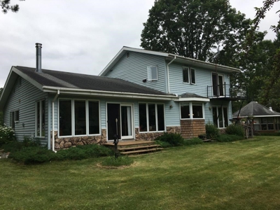 Big Falls Area  River Front Home - image 14