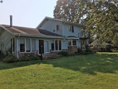 Big Falls Area  River Front Home - image 46