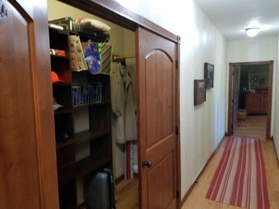 Premier Riverfront Luxury Home & Rv Garage - image 11