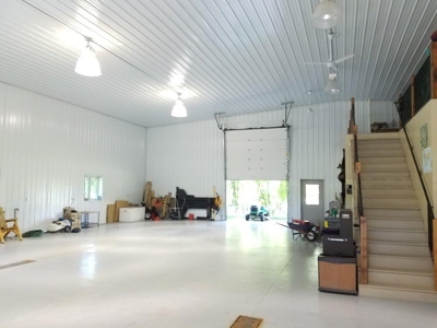 Premier Riverfront Luxury Home & Rv Garage - image 37