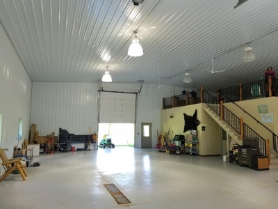 Premier Riverfront Luxury Home & Rv Garage - image 35