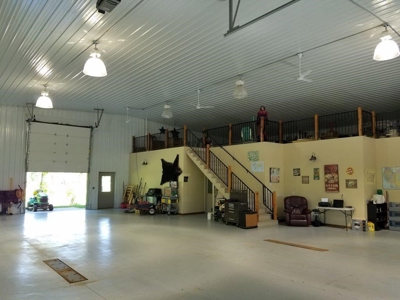 Premier Riverfront Luxury Home & Rv Garage - image 34