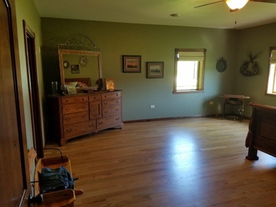 Premier Riverfront Luxury Home & Rv Garage - image 25
