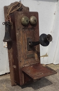 Swetnam Home Auction - image 12