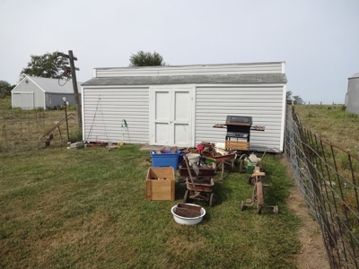 Swetnam Home Auction - image 10