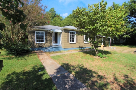 Updated Auction Home in Paris TX - image 17