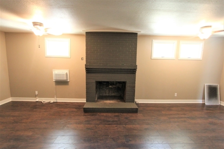 Updated Auction Home in Paris TX - image 12