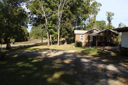Country House & Land, Starter or Investment For Sale Auction - image 16