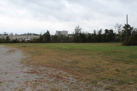 Commercial Building and Vacant Lot Zoned Heavy Industrial - image 2