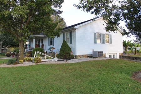 Country home for sale near Smiths Grove Kentucky - image 3