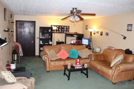 Country home for sale near Smiths Grove Kentucky - image 13