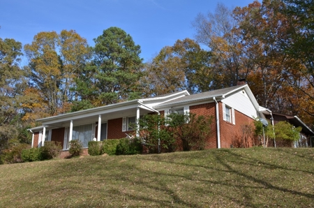 Live Absolute Auction 2 Bedroom Brick Home in Hartselle, AL - image 1