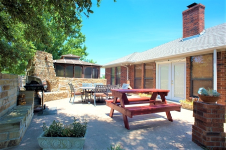 Cattle Ranch on Large Acreage for Sale in Northeast Texas - image 15