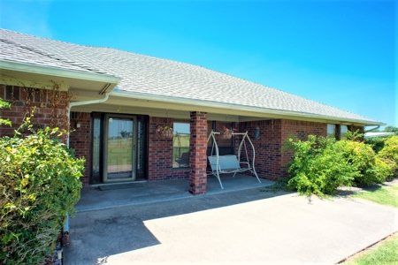 Cattle Ranch on Large Acreage for Sale in Northeast Texas - image 17