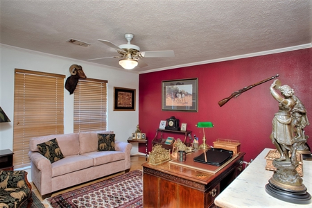 Cattle Ranch on Large Acreage for Sale in Northeast Texas - image 7