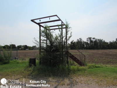 Online Auction Station/Convenience Store, Turon Kansas - image 9