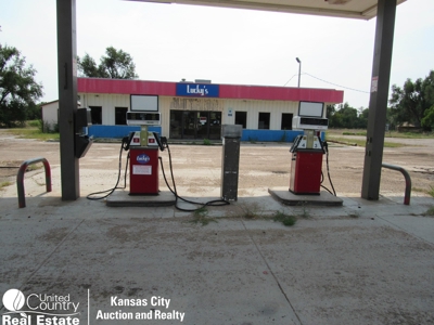 Online Auction Station/Convenience Store, Turon Kansas - image 4