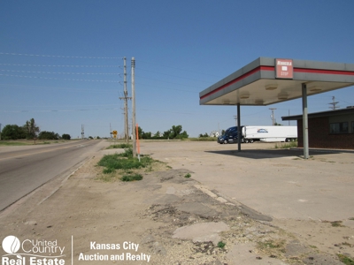 Online Auction Station/Convenience Store, Minneola Kansas - image 6