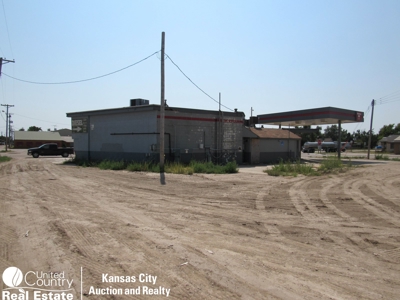 Online Auction Station/Convenience Store, Minneola Kansas - image 12